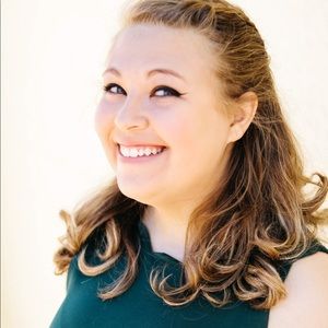 Meet your Posher, Kira